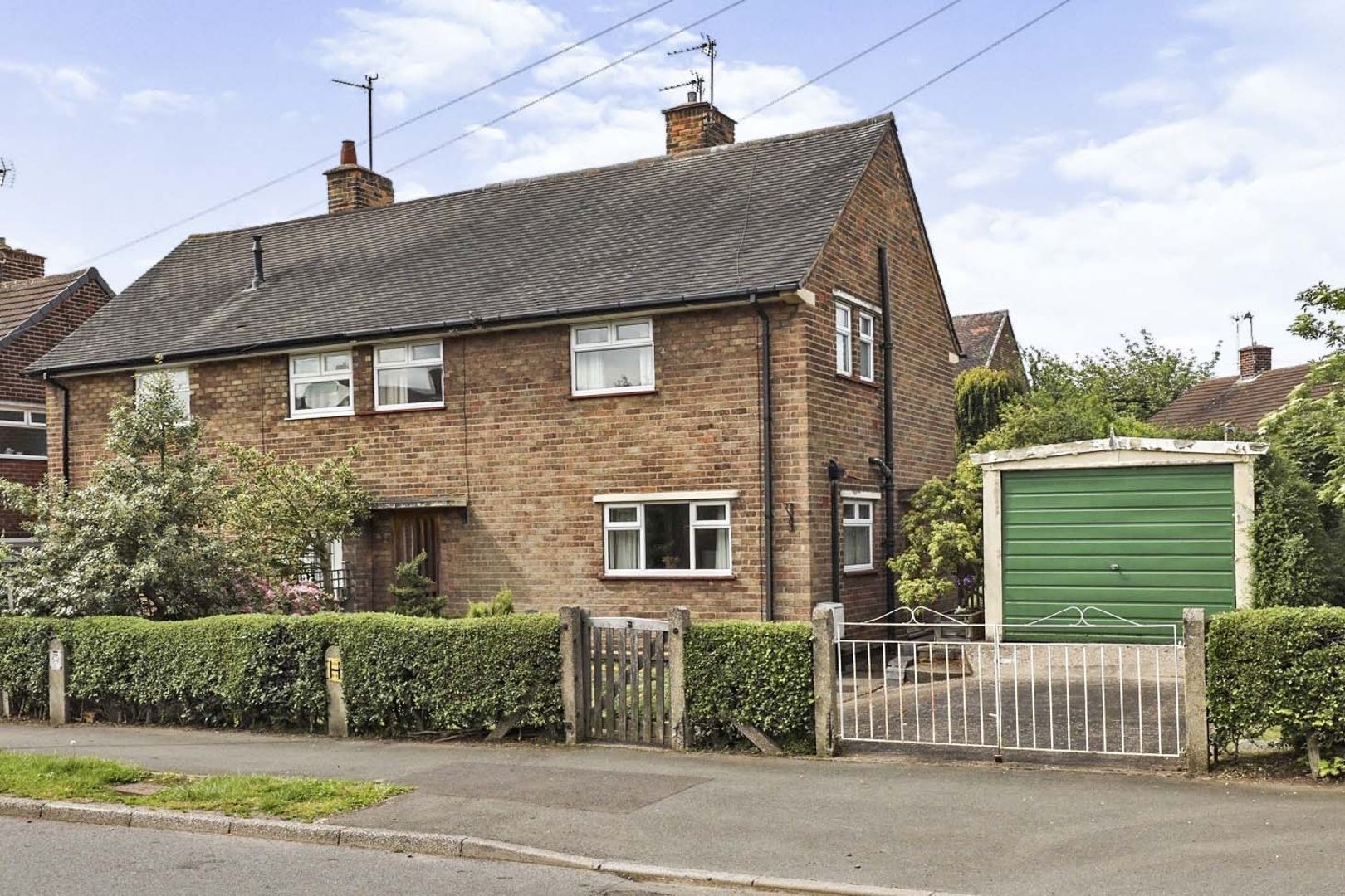 3 bed semidetached house for sale in Valley Road, Shirebrook