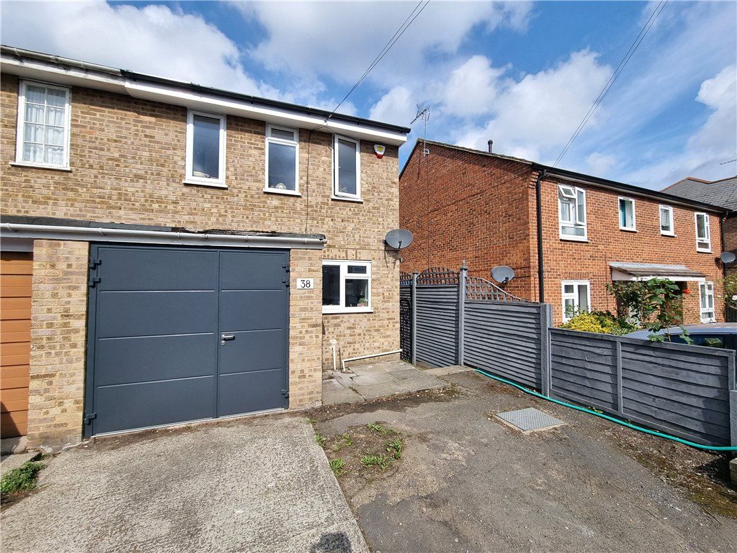 3 bed semidetached house for sale in Wellington Road, Orpington BR5