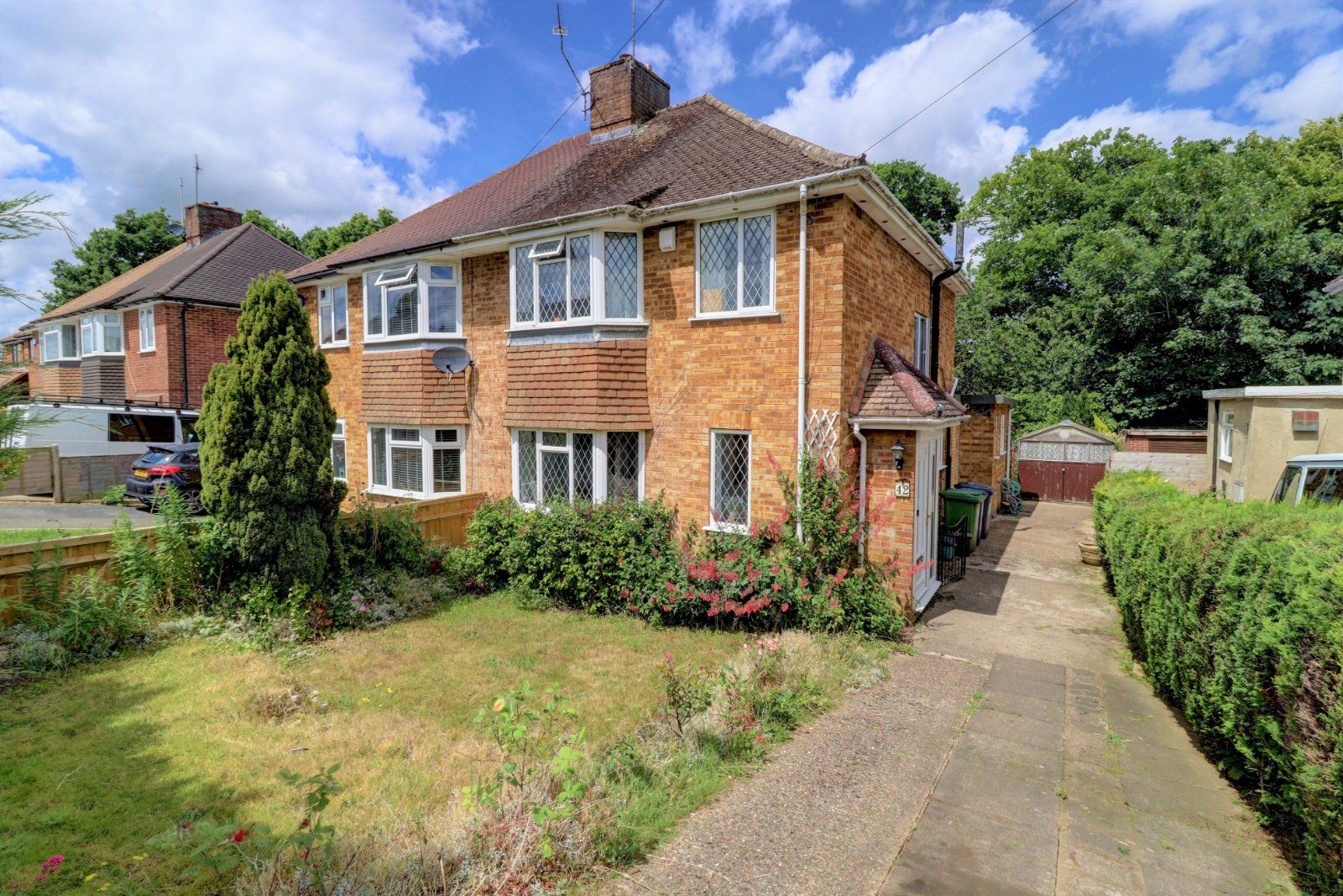 3 bed semidetached house for sale in Beaumont Way, Hazlemere, High