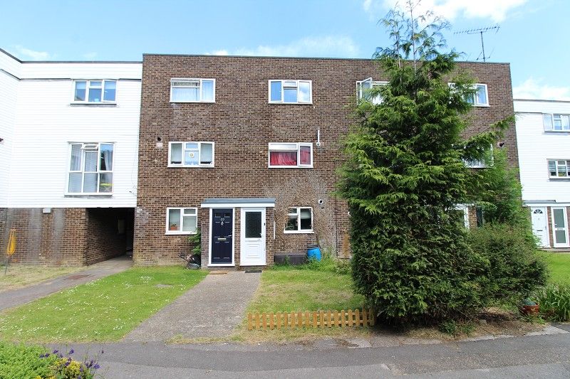 Wakehams Green Drive, Crawley, West Sussex. RH10