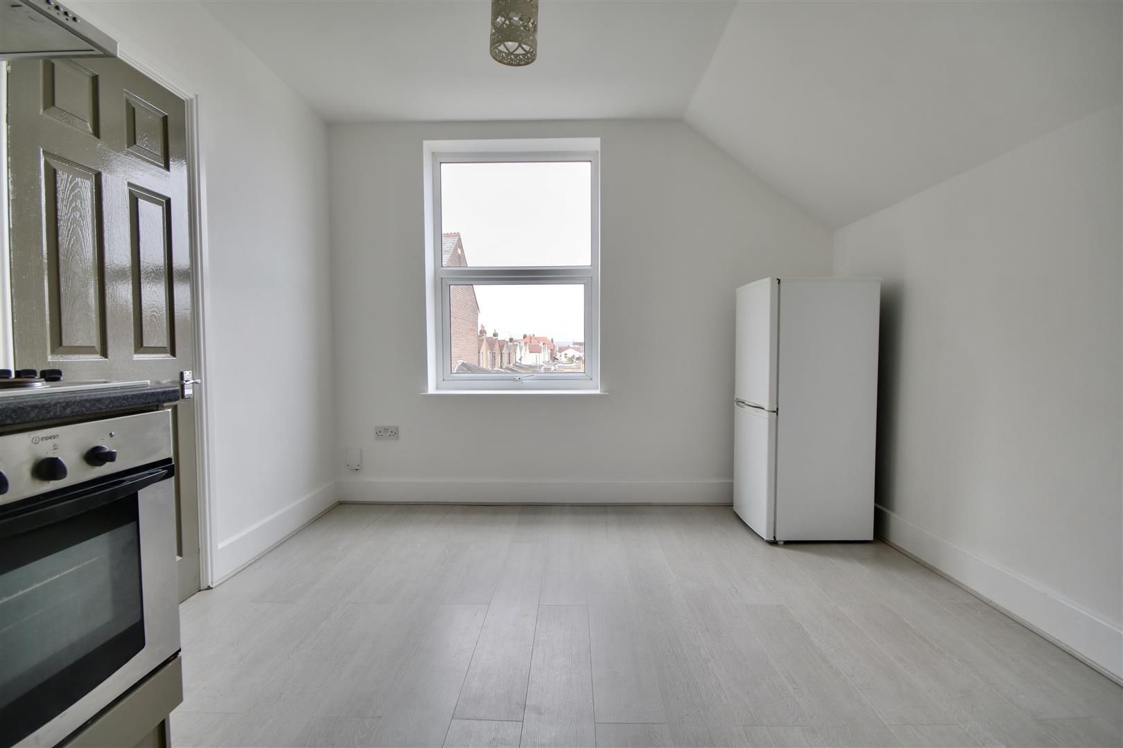 1 bed flat for sale in Powerscourt Road, Portsmouth PO2 Zoopla