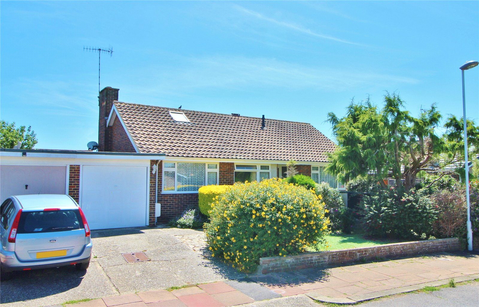 2 bed bungalow for sale in Twyford Gardens, Worthing, West Sussex BN13