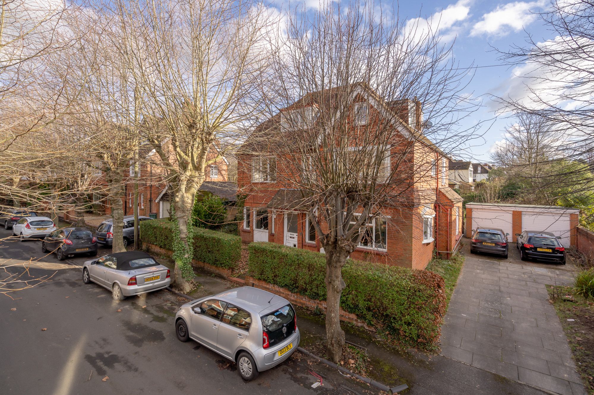 6 bed detached house for sale in Linden Gardens, Leatherhead KT22 Zoopla