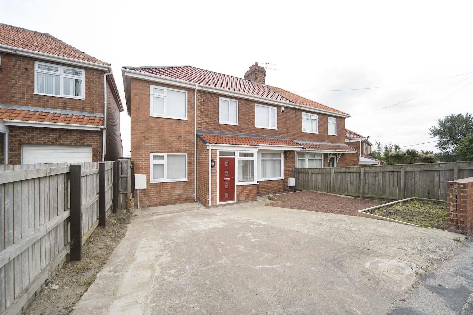 4 bed semidetached house for sale in Sandringham Crescent, Horden