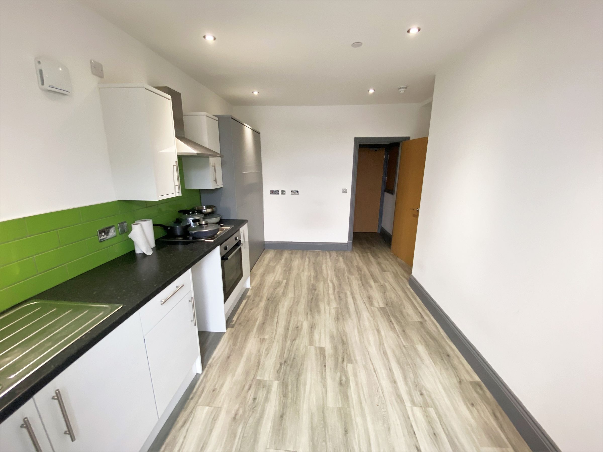 1 bed flat to rent in Walter Road, Swansea SA1 Zoopla