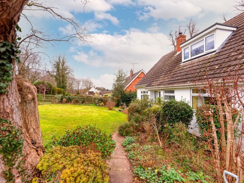 3 bed detached bungalow for sale in The Heighways, Cound, Shrewsbury