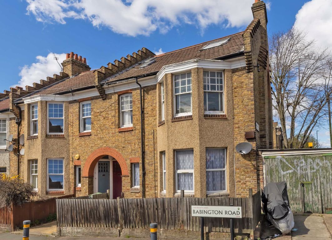 3 bed flat for sale in Babington Road, London SW16 Zoopla