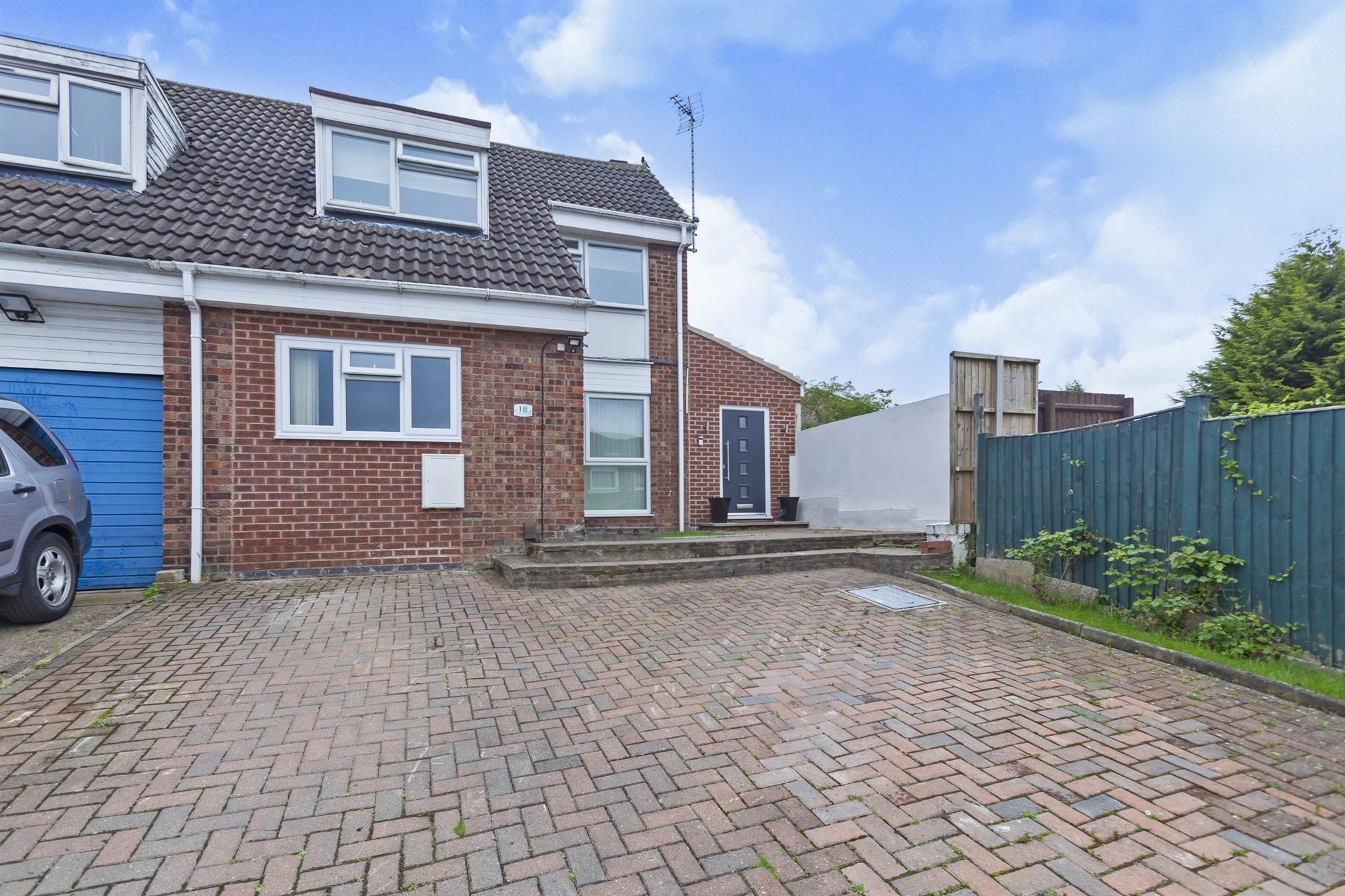 3 bed semidetached house for sale in Okehampton Avenue, Leicester LE5