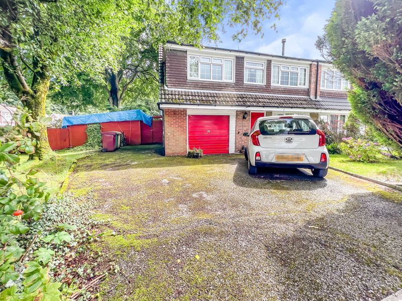 4 bed semidetached house for sale in Woodburn Drive, Smithills, Bolton