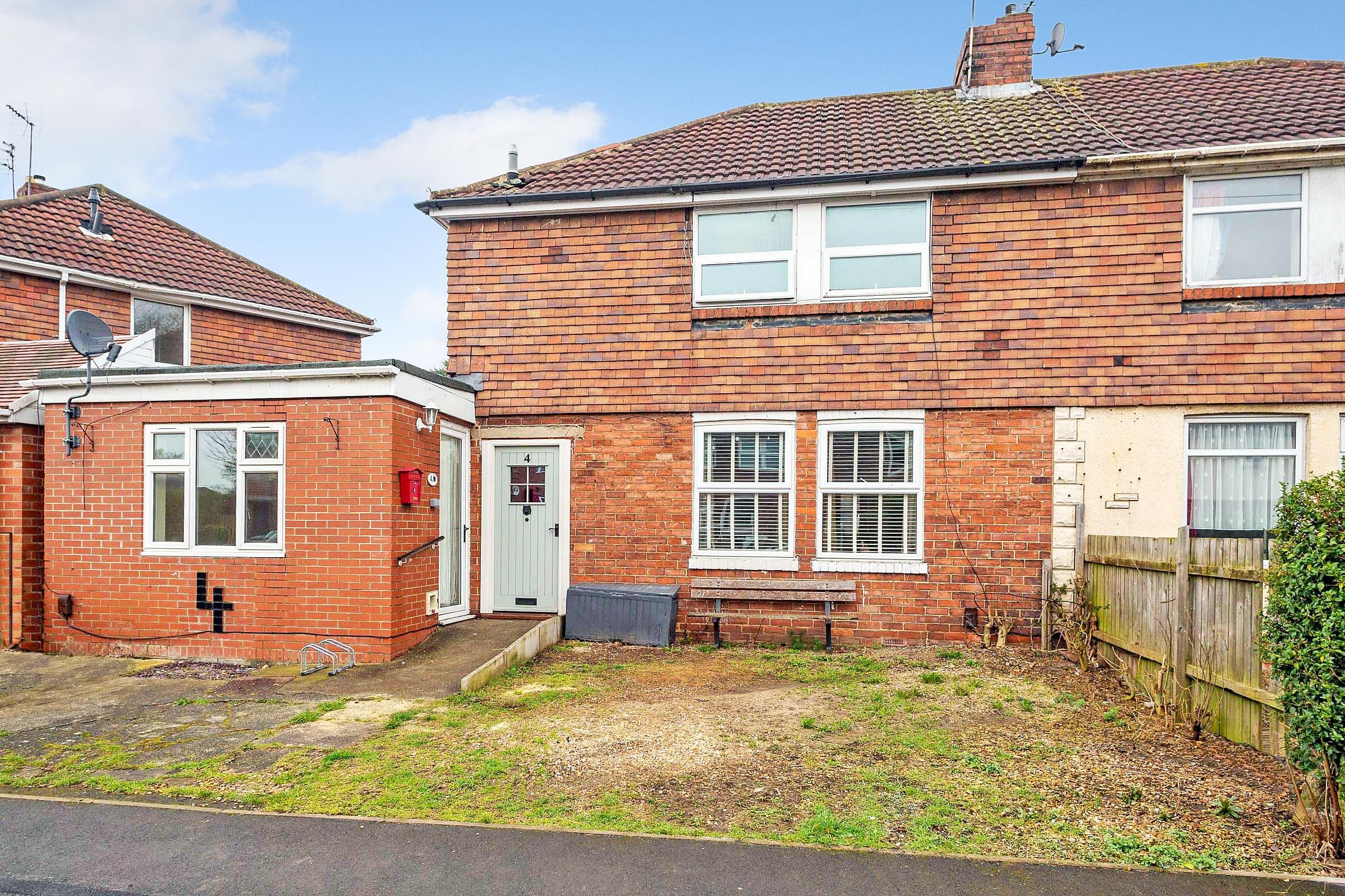 4 bed semidetached house for sale in Etty Avenue, York YO10 Zoopla