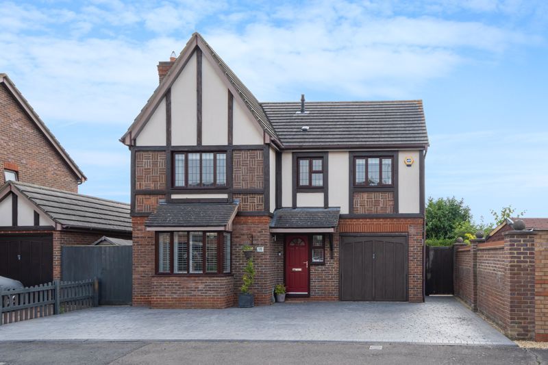 4 bed detached house for sale in Rawthey Avenue, Didcot OX11 Zoopla