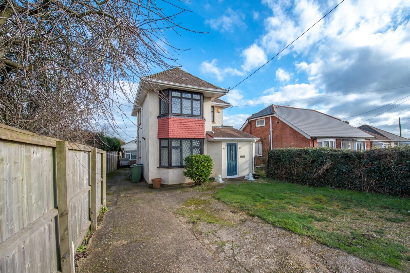 3 bed detached house for sale in Newport Road, Cowes PO31 Zoopla