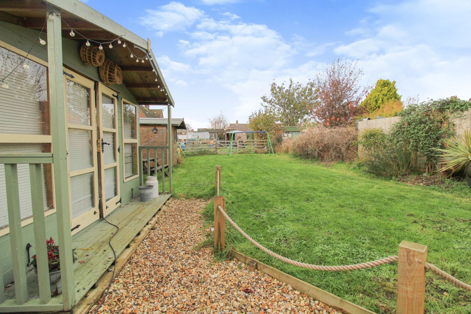 3 bed end terrace house for sale in Hill View, Maiden Newton