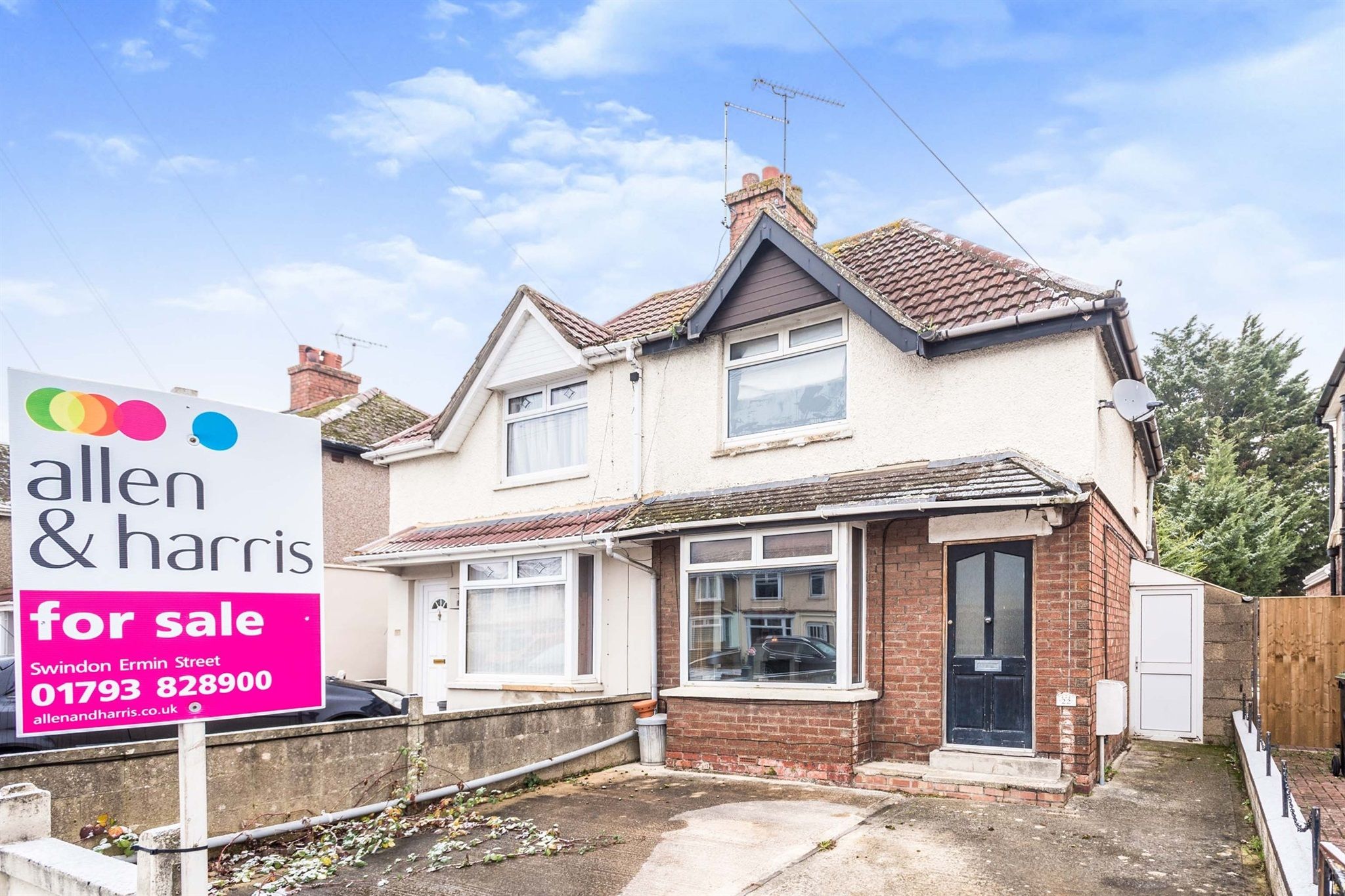 2 bed semidetached house for sale in Copse Avenue, Swindon SN1 Zoopla