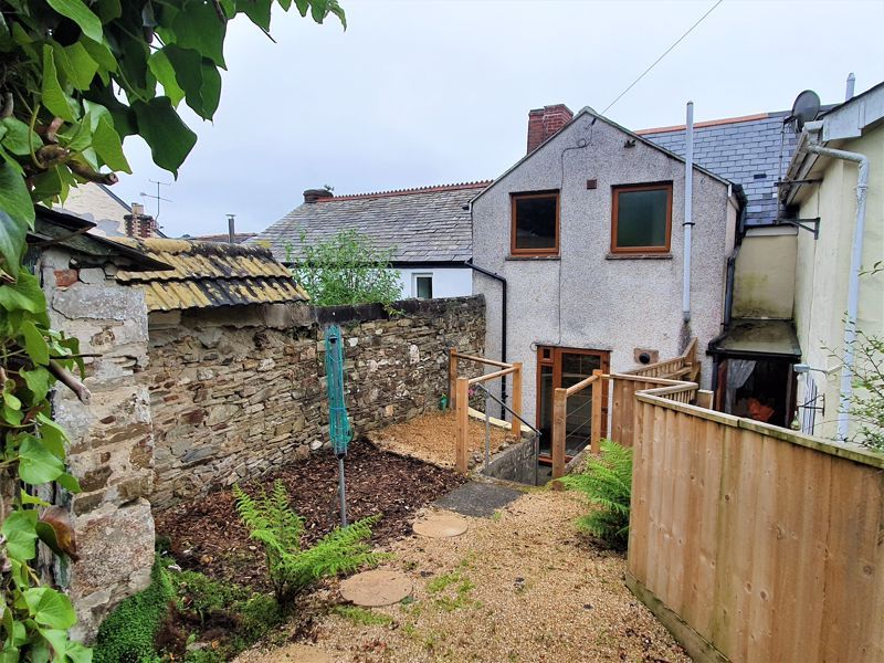 2 bed cottage for sale in St. Nicholas Street, Bodmin PL31 Zoopla