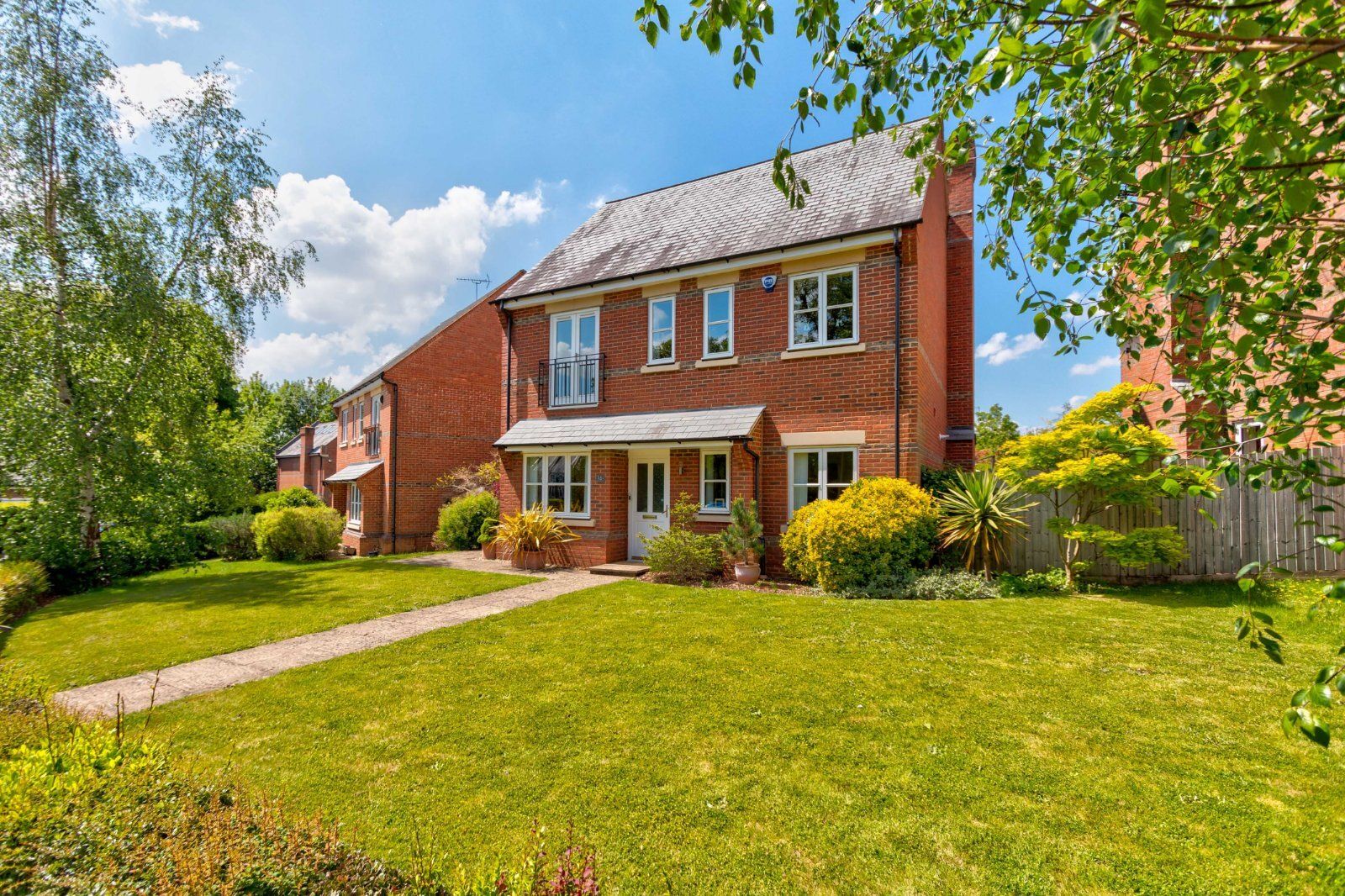 4 bed detached house for sale in Farm Crescent, Napsbury Park, St