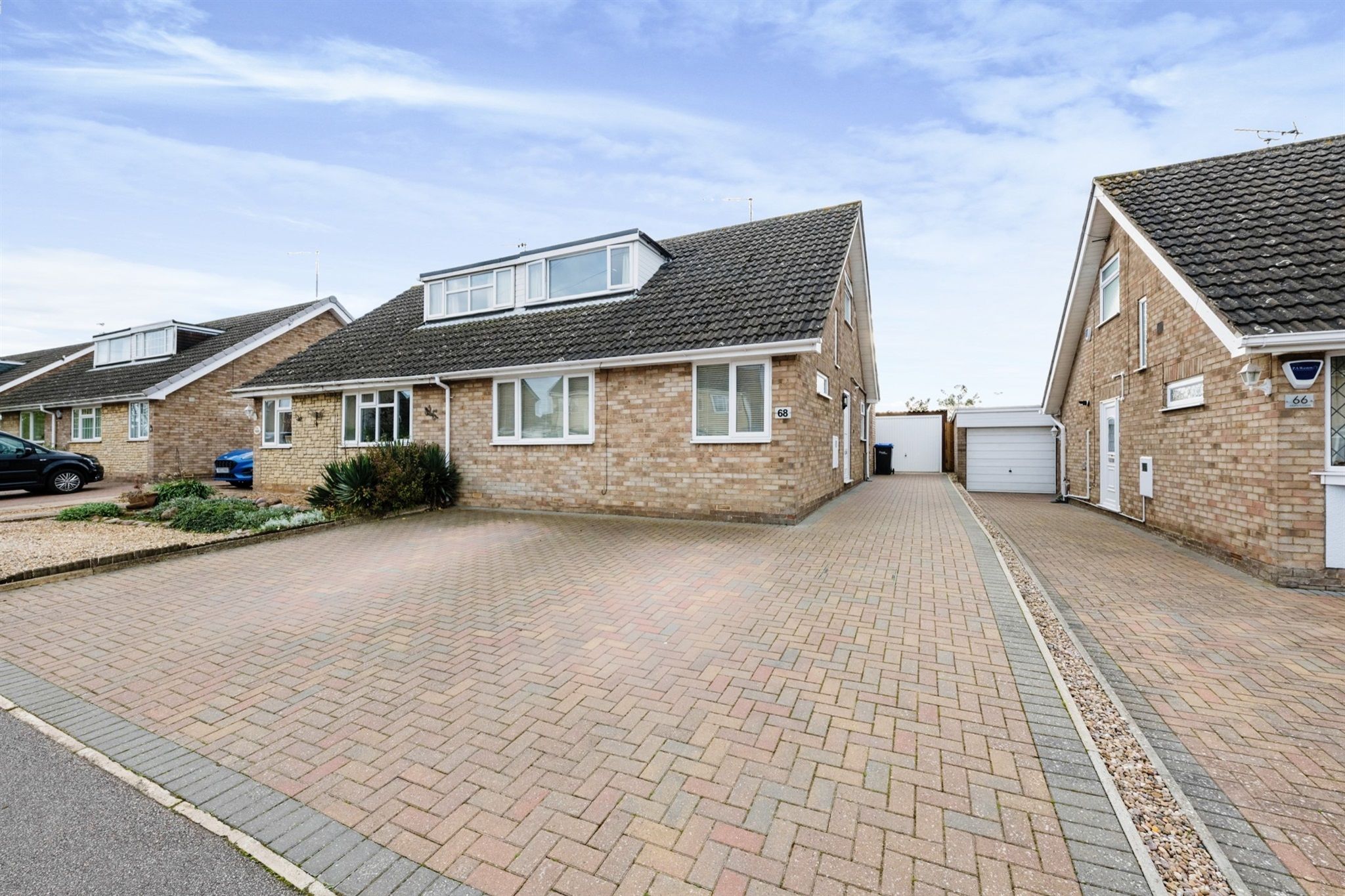 4 bed semidetached bungalow for sale in Martins Lane, Hardingstone