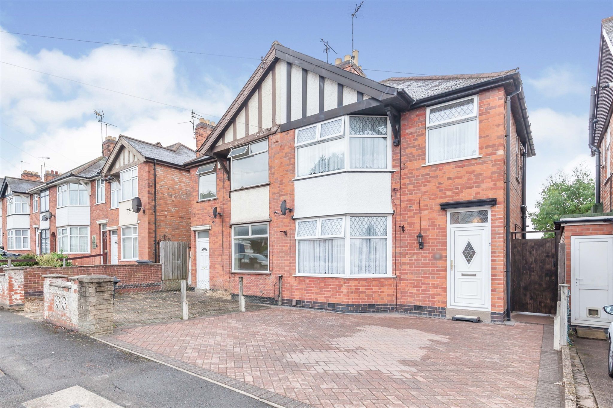 Broad Avenue, North Evington, Leicester LE5  