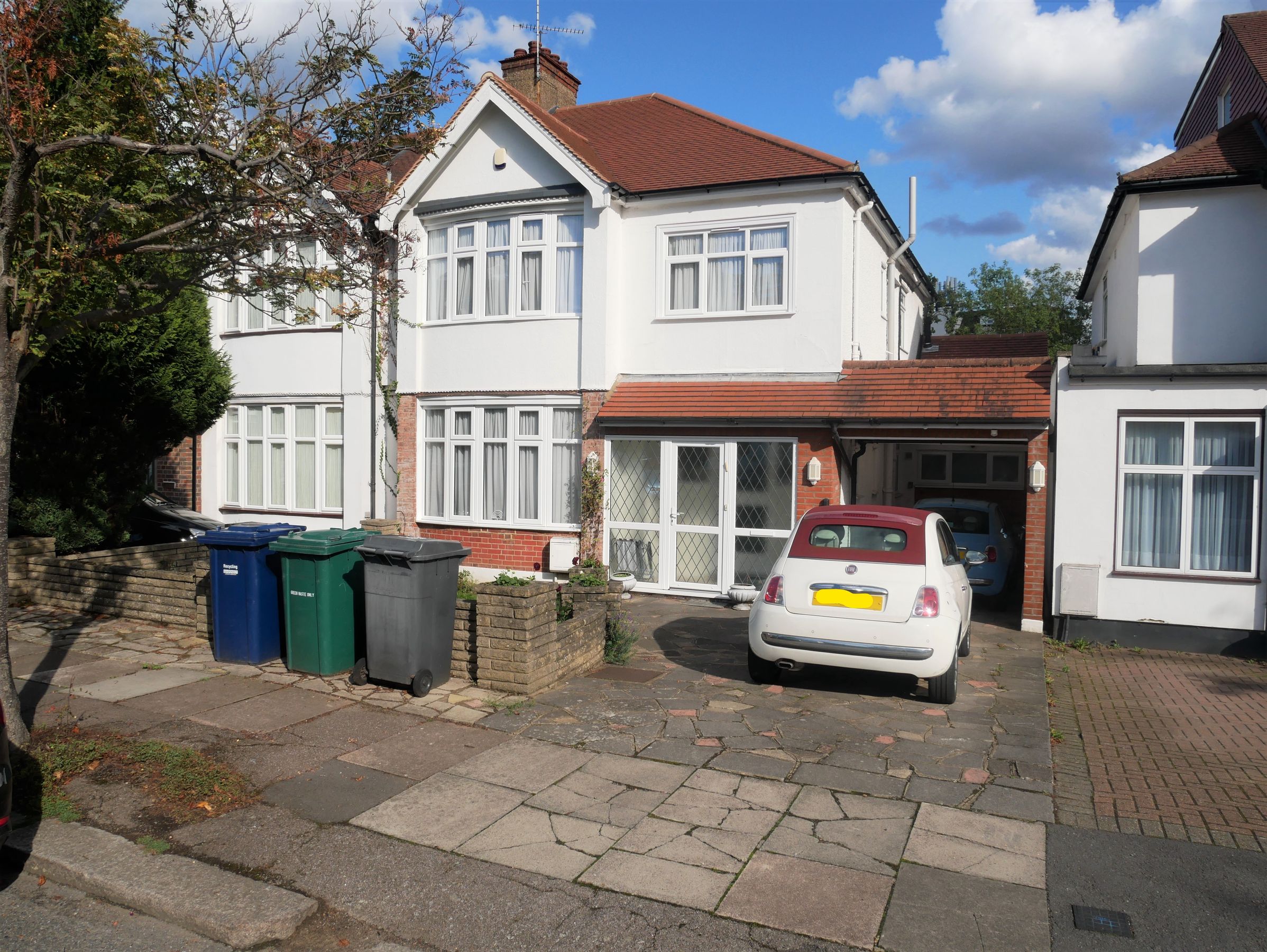 Holmbrook Drive Hendon London NW4  