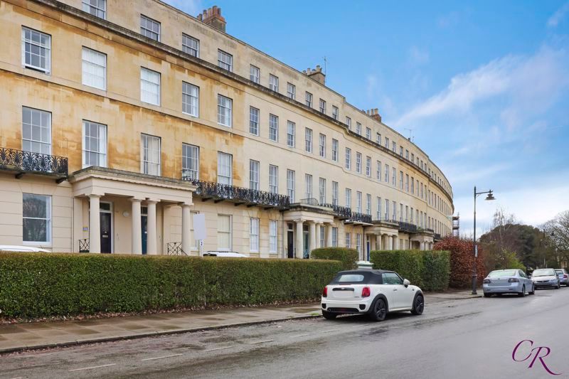 1 bed flat for sale in Lansdown Crescent, Cheltenham GL50 Zoopla