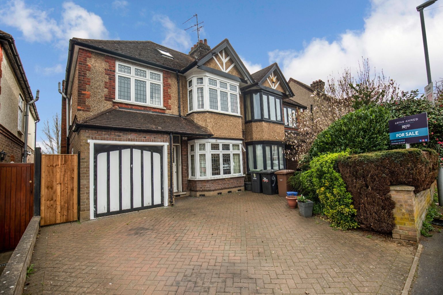 Fountains Road, New Bedford Road LU3  