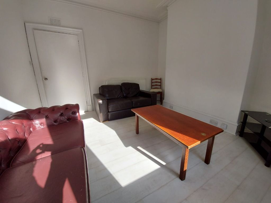 1 bed flat to rent in Urquhart Road, The City Centre, Aberdeen AB24