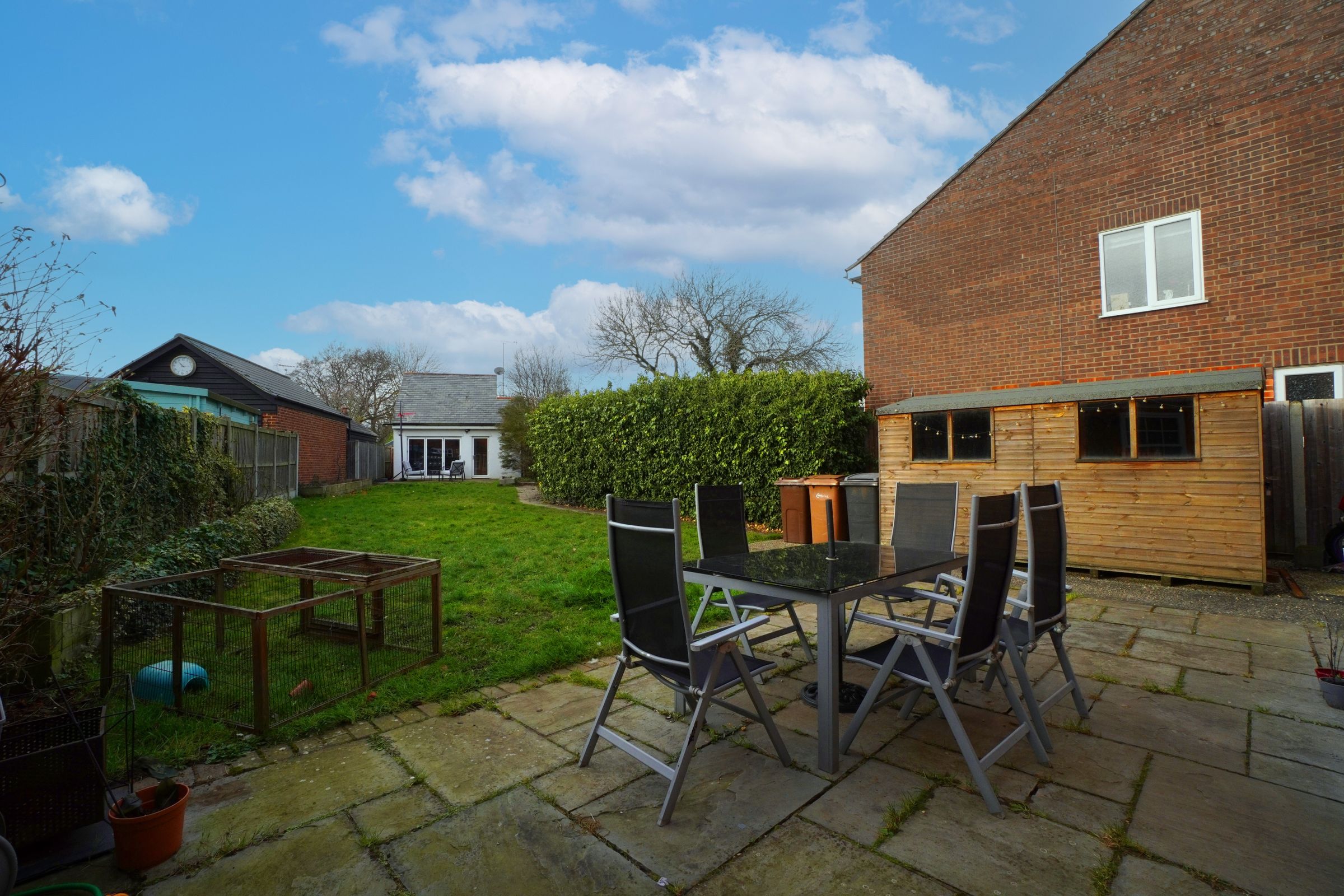 3 bed semidetached house for sale in Beehive Lane, Chelmsford CM2 Zoopla