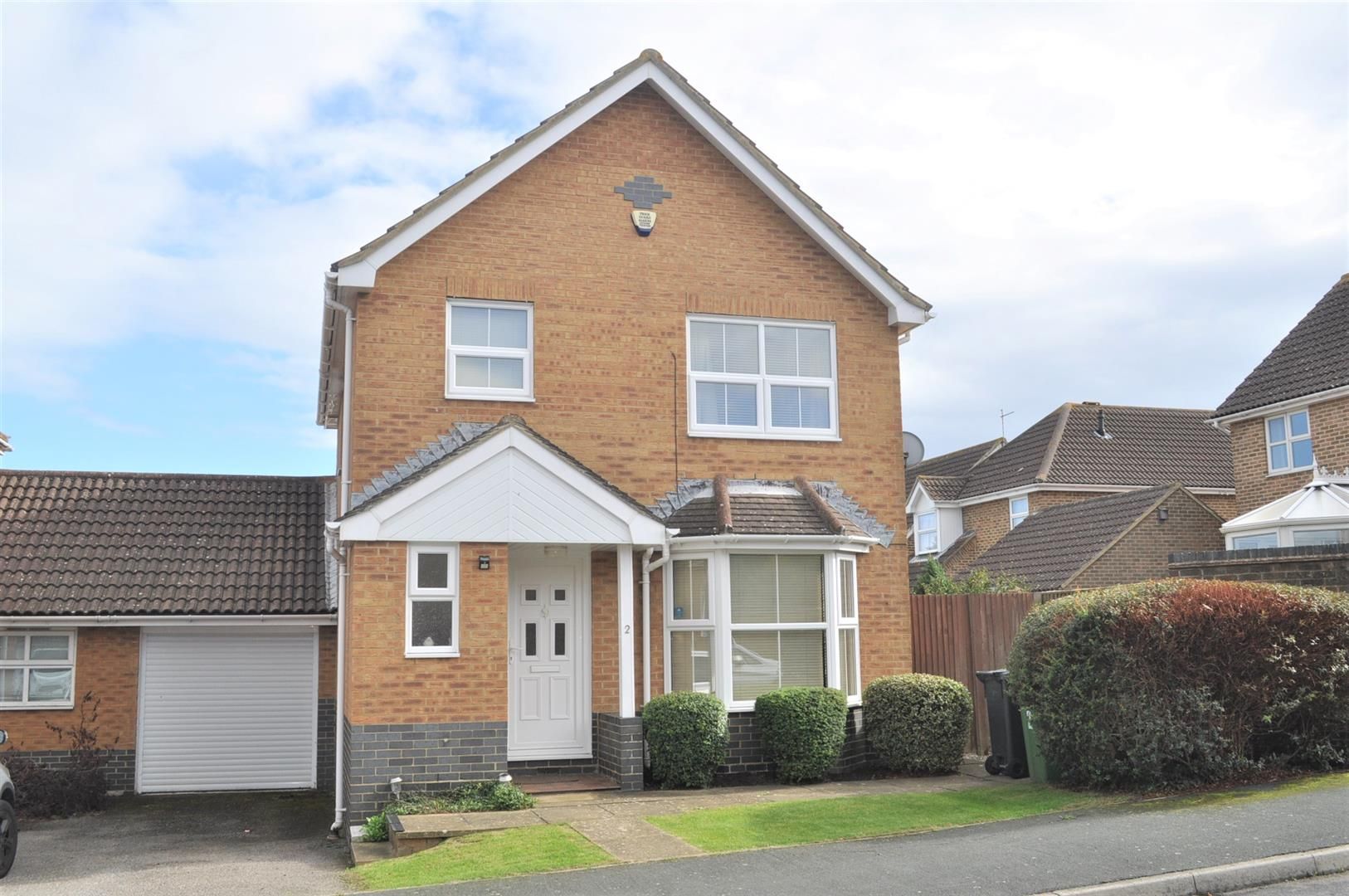 3 bed detached house for sale in Cairngorm Close, Eastbourne BN23 Zoopla
