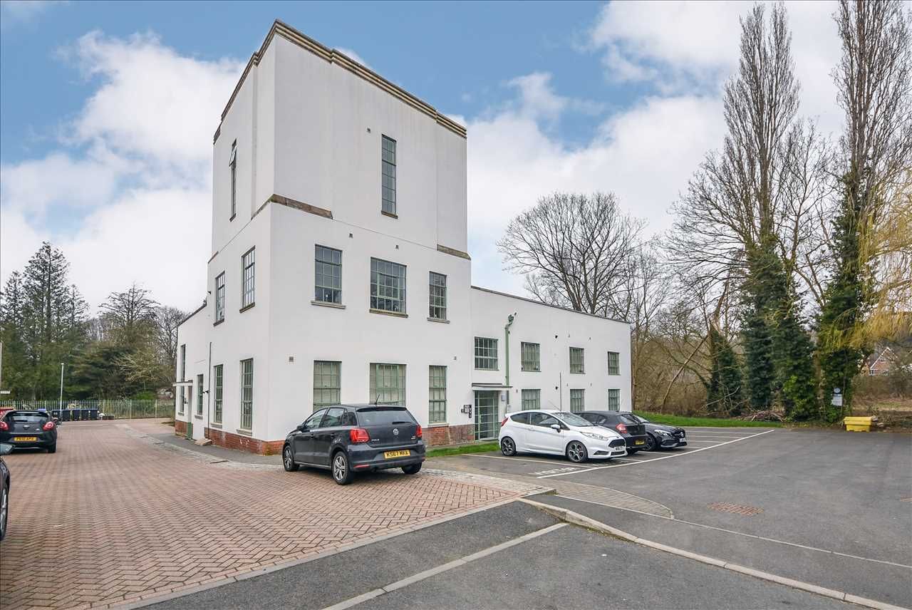 Leatherworks Way, Lt Billing, Northampton NN3