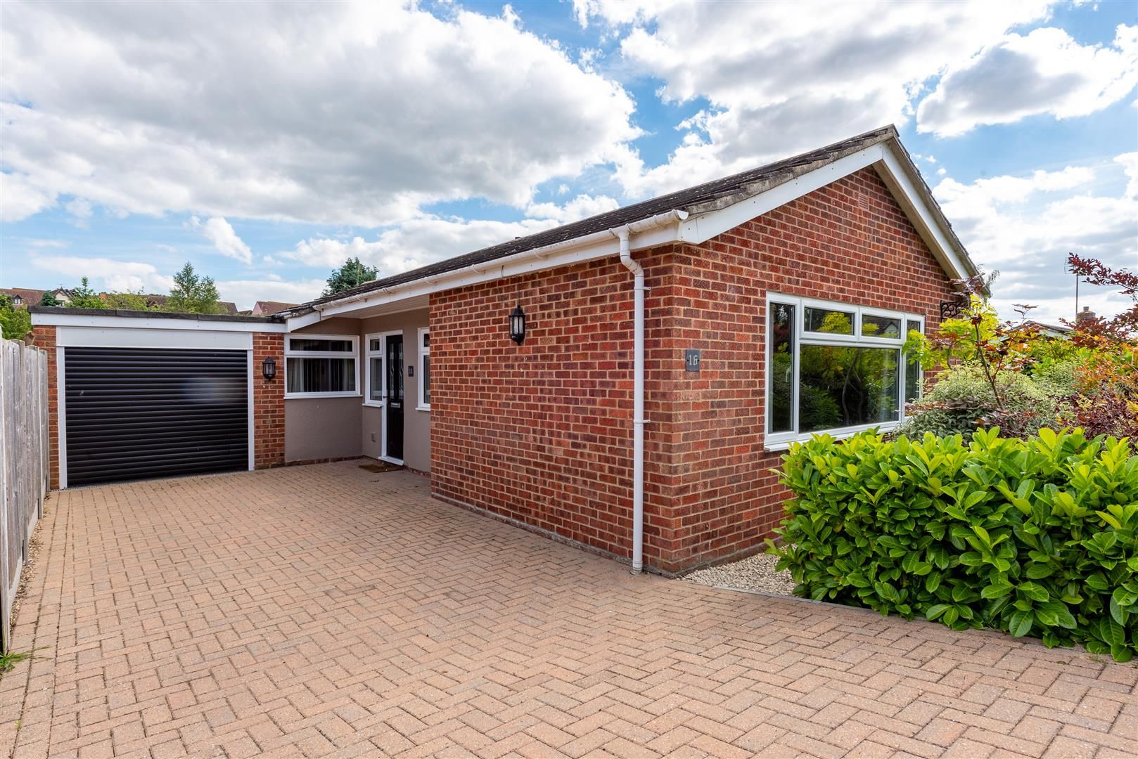 3 bed detached bungalow for sale in Woodthorpe Close, Hadleigh, Ipswich