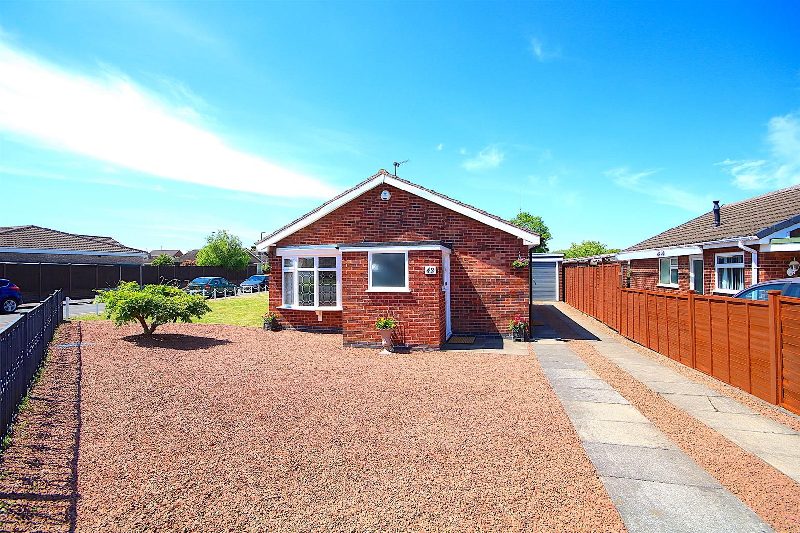 2 bed detached bungalow for sale in Parkstone Road, Syston, Leicester