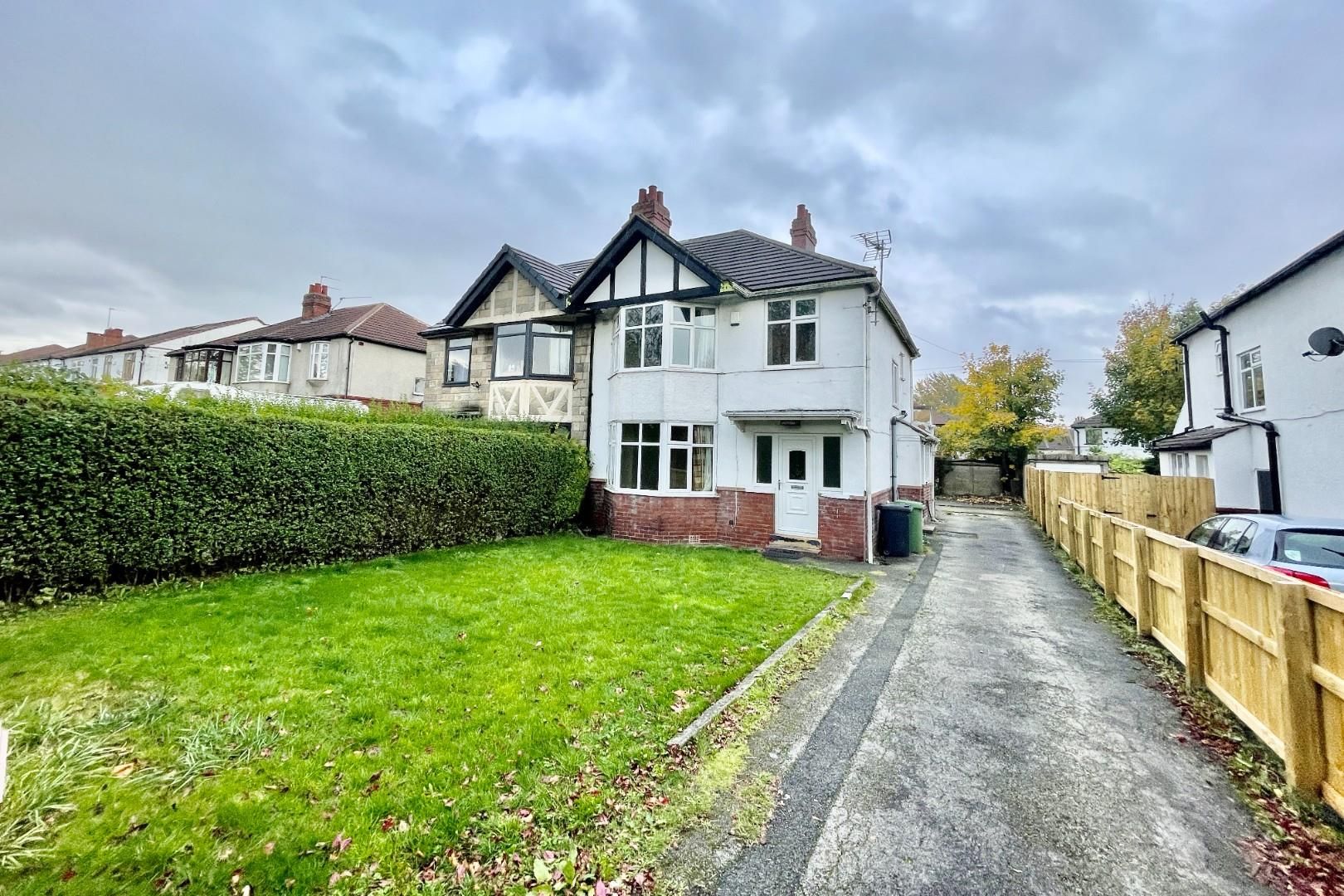 3 bed semidetached house to rent in Street Lane, Roundhay, Leeds LS8