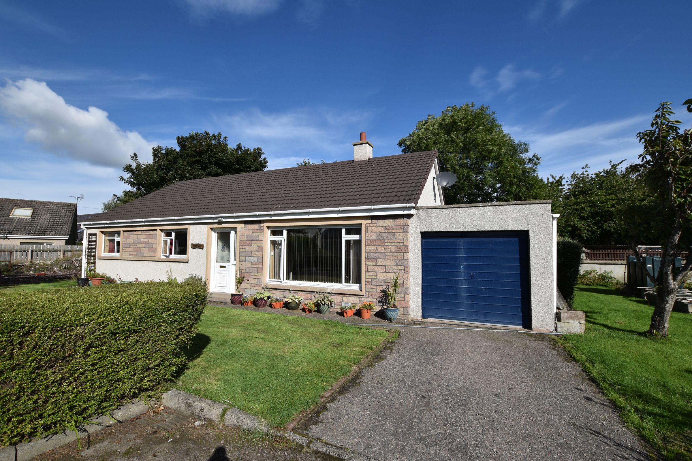 3 bed detached bungalow for sale in South Road, Garmouth, Fochabers IV32 Zoopla