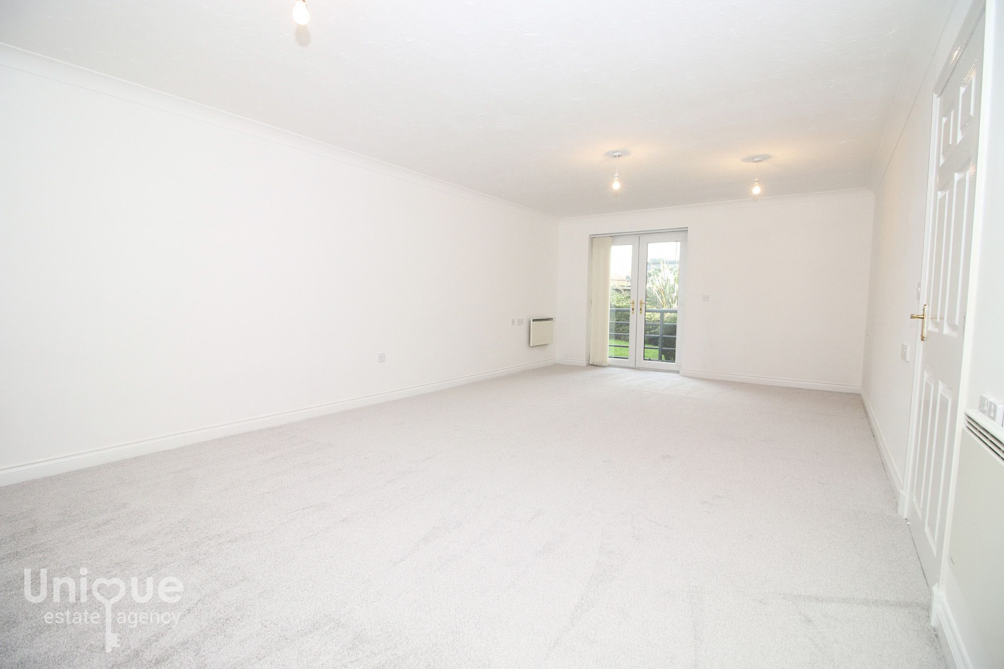 1 bed flat for sale in Sovereign Court, ThorntonCleveleys FY5 Zoopla