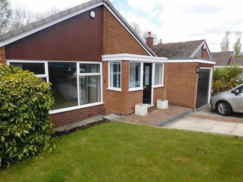 Valley Way, Stalybridge SK15