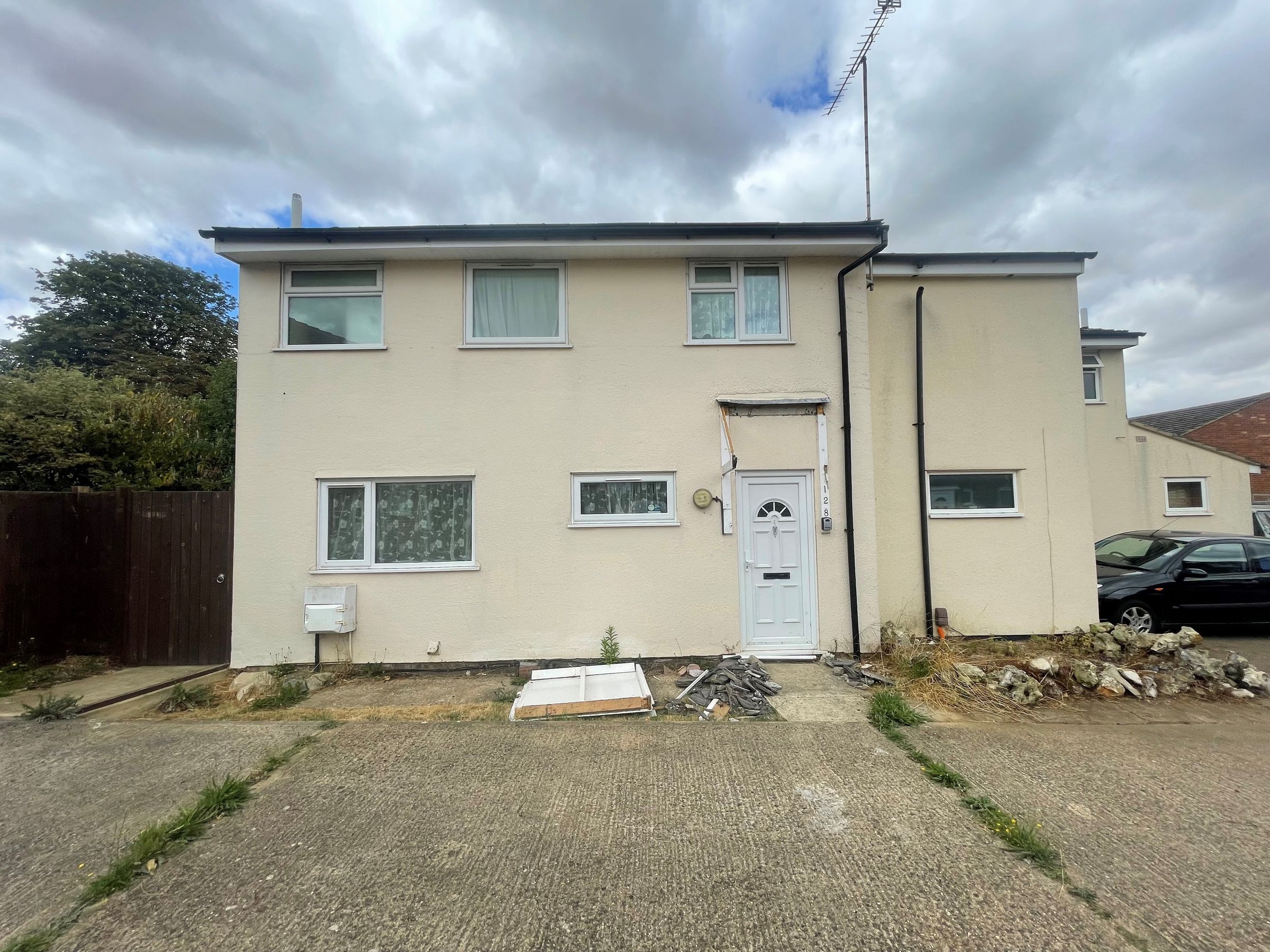 2 bed property for sale in 128 Winstanley Road, Saffron Walden, Essex