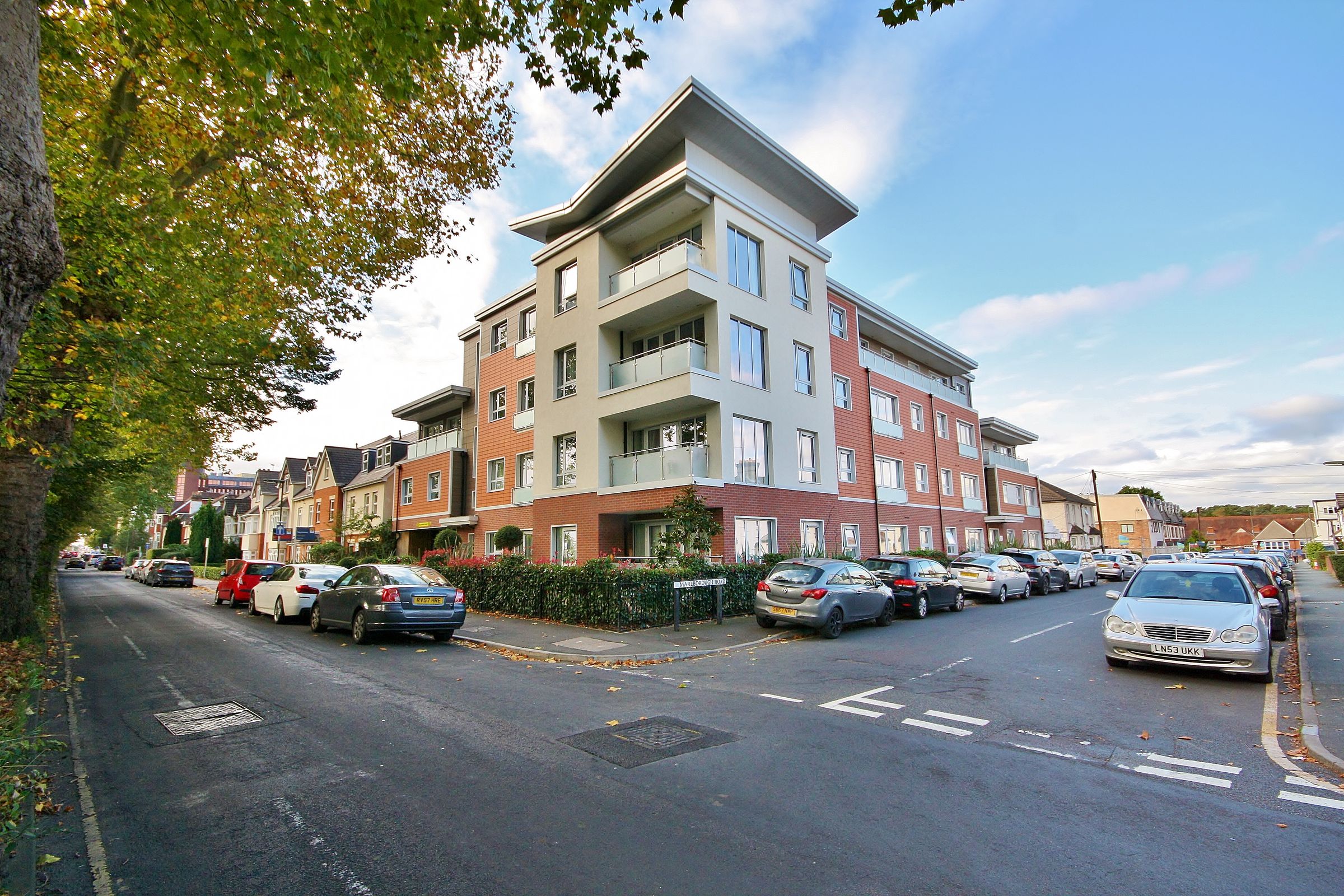 1 bed flat for sale in Maybury Road, Woking GU21 Zoopla