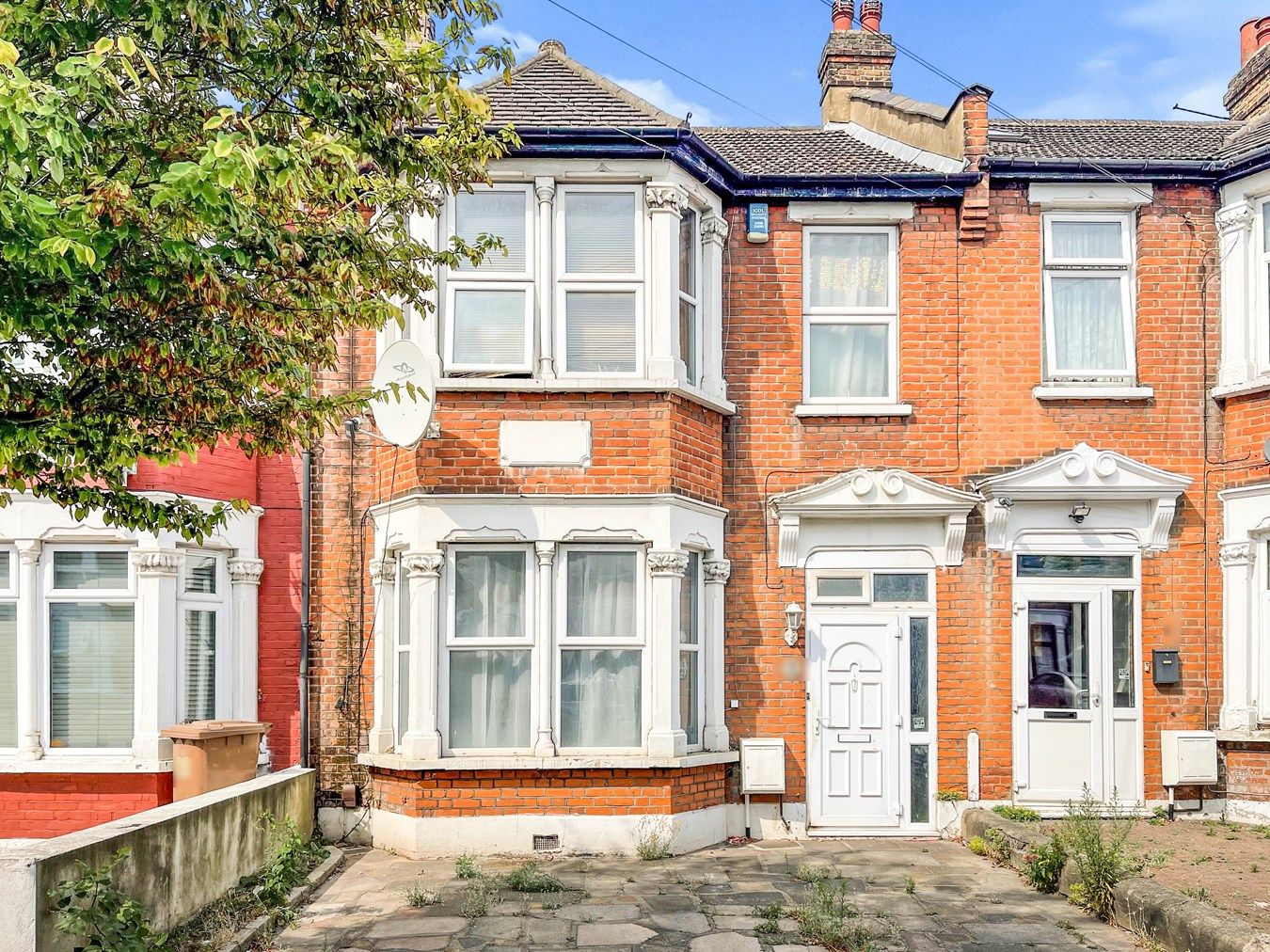 3 bed terraced house for sale in Stainforth Road, Newbury Park IG2 Zoopla