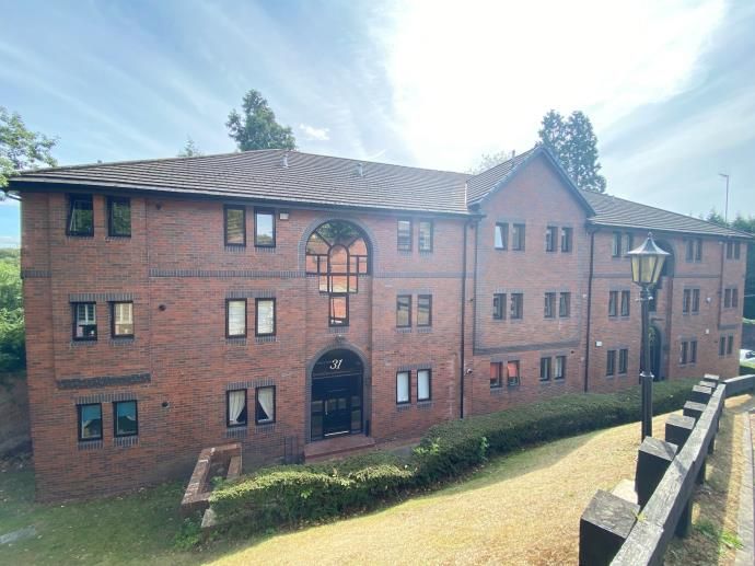 2 bed flat to rent in Silverwells Crescent, Bothwell, Glasgow G71 Zoopla