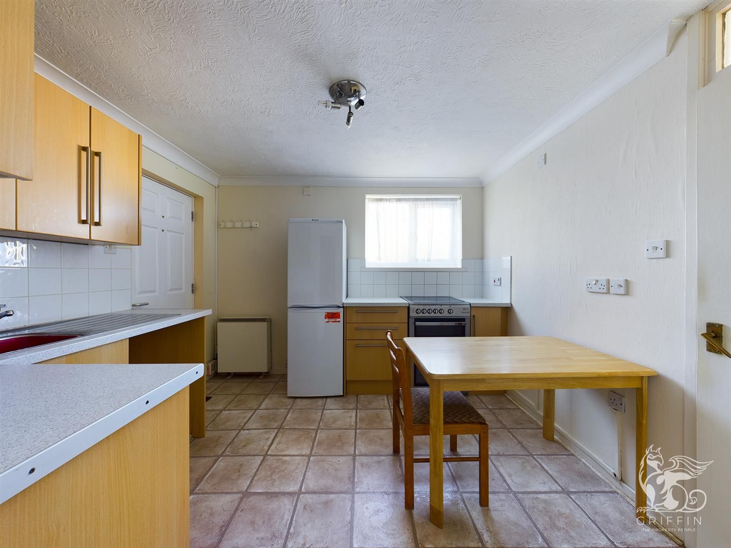 1 bed flat for sale in Queensgate Centre, Orsett Road, Grays RM17 Zoopla