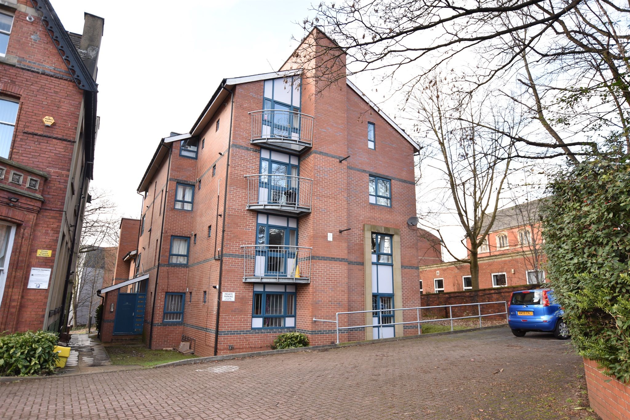 Clarendon Road, Hyde Park, Leeds LS2