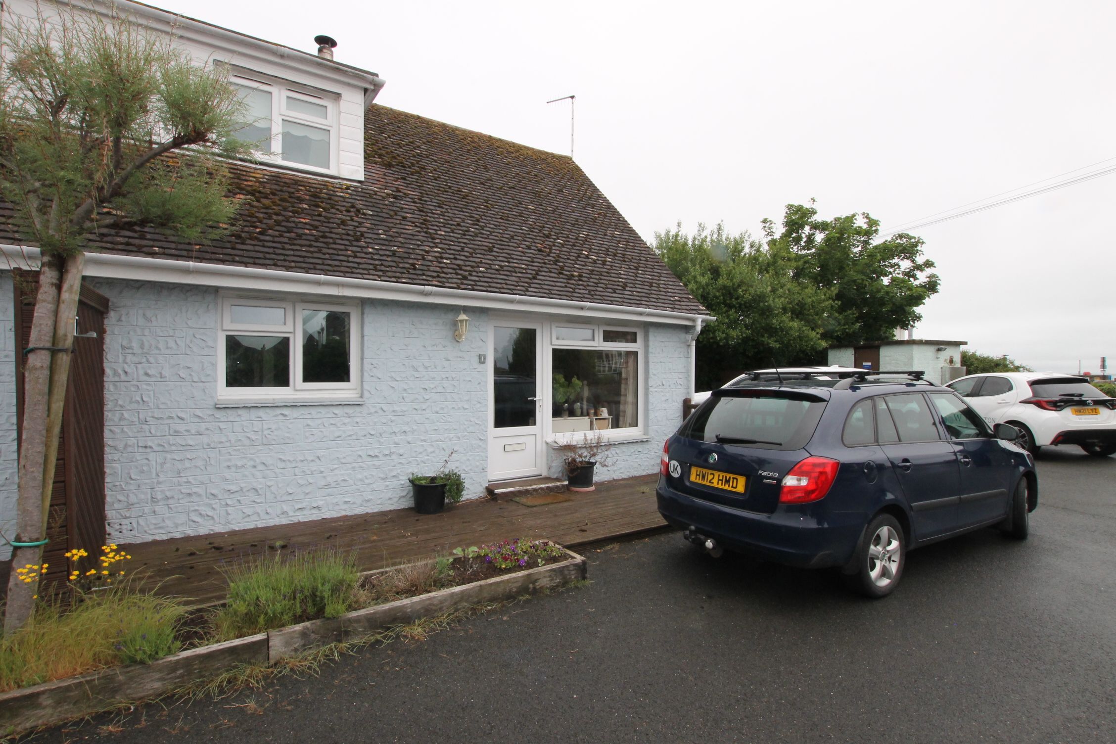 2 bed semidetached bungalow for sale in Duver Road, Seaview PO34 Zoopla