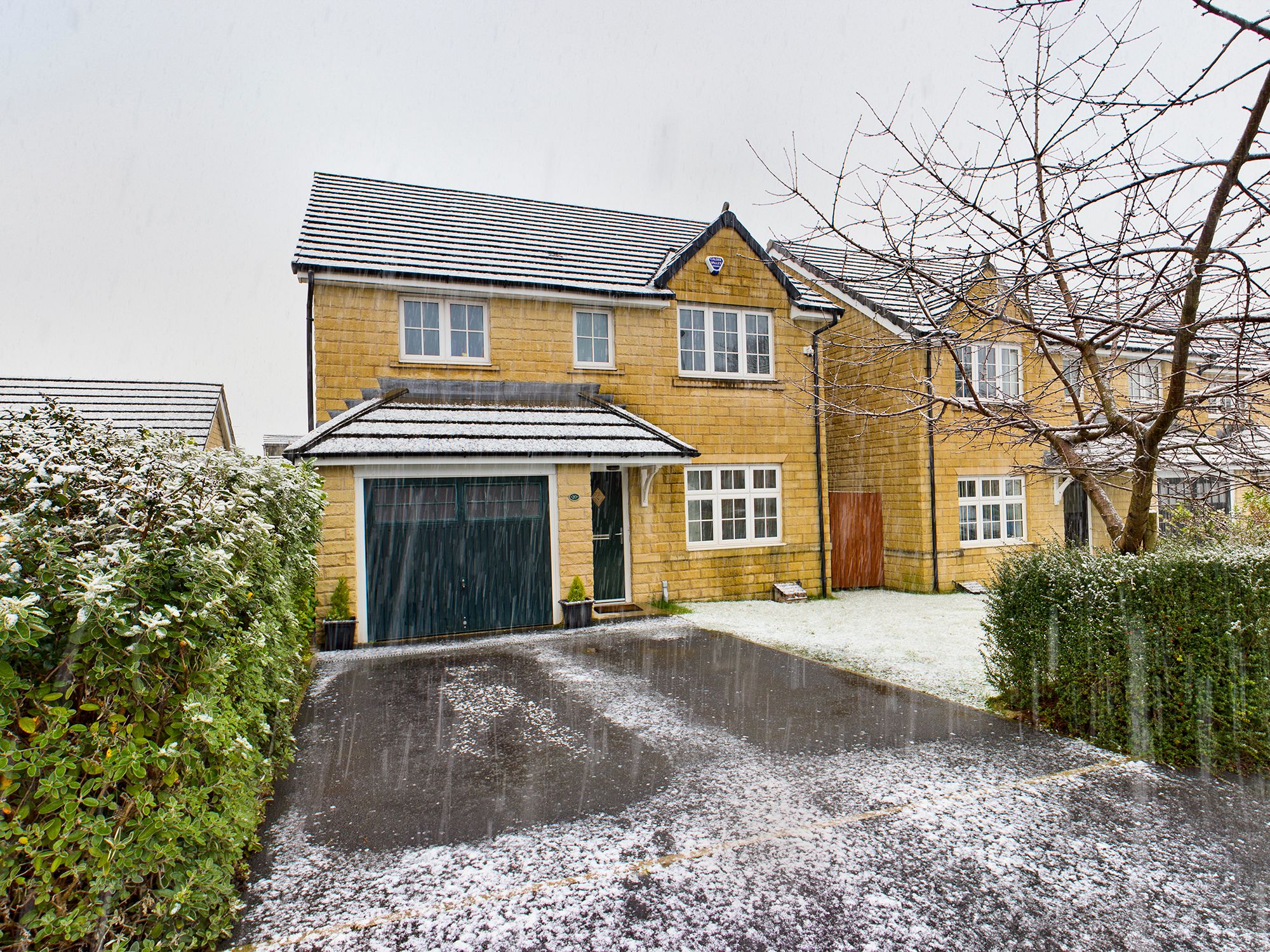 4 bed detached house for sale in Garside Drive, Ovenden, Halifax HX2