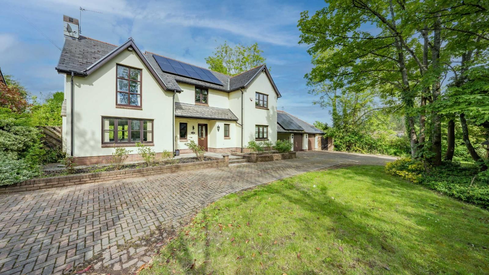 4 bed detached house for sale in Magor Road, Llanmartin, Newport NP18