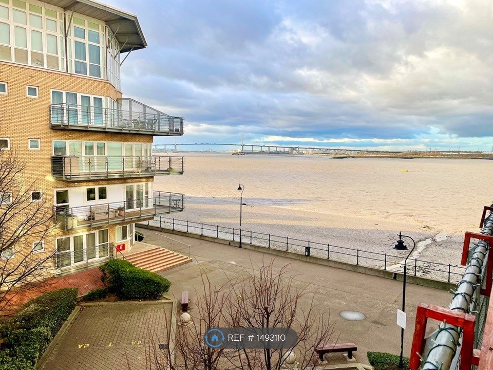 2 bed flat to rent in Portland Place, Greenhithe DA9 Zoopla
