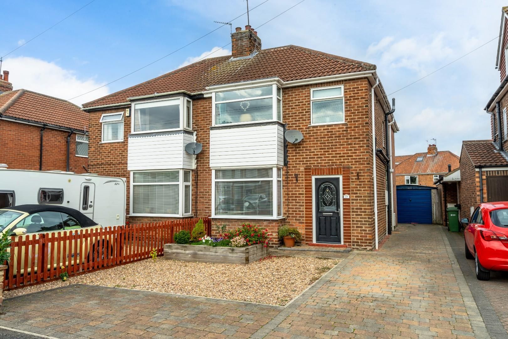 3 bed semidetached house for sale in Langdale Avenue, York YO31 Zoopla