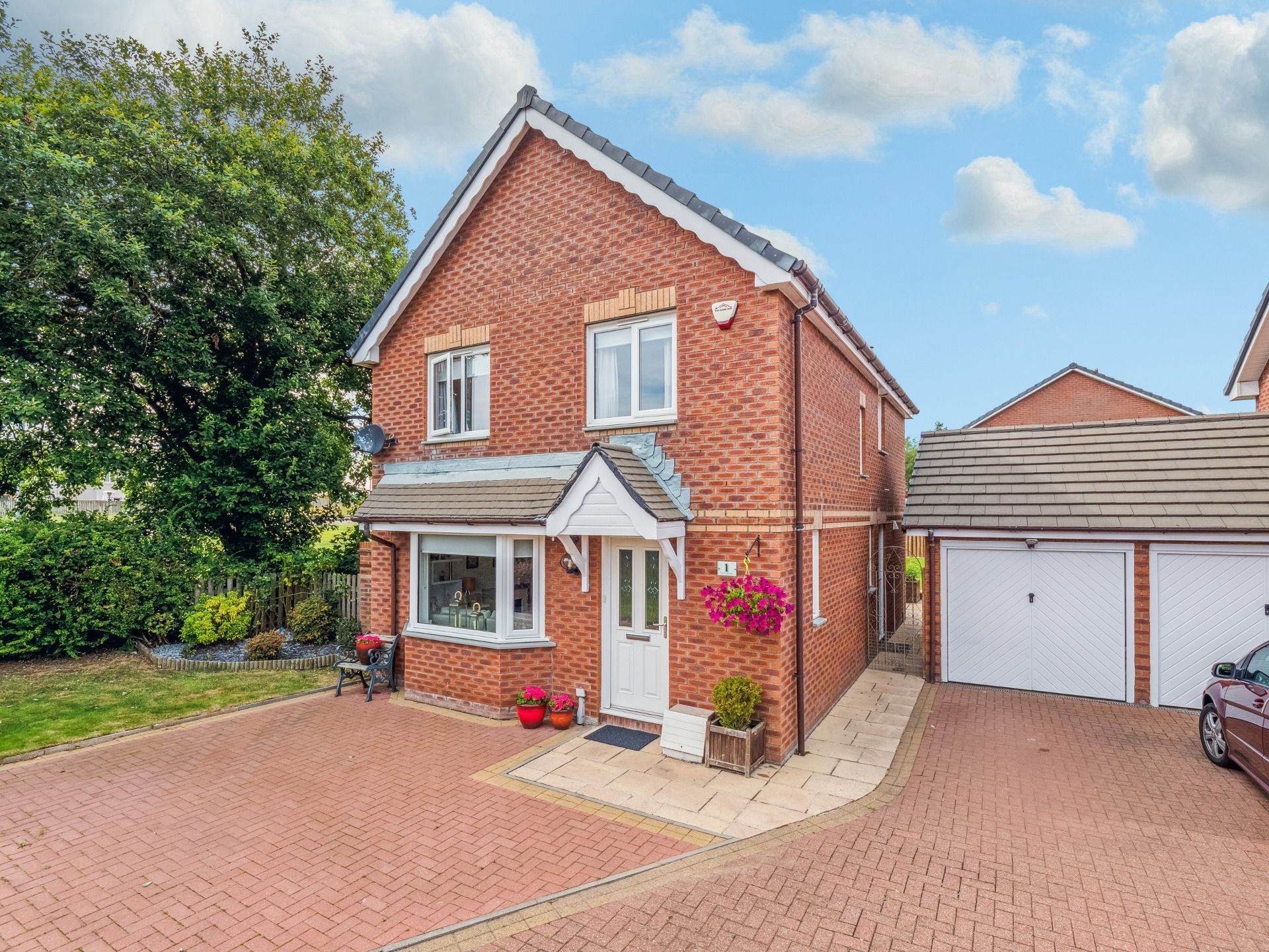 4 bed detached house for sale in Fyne Crescent, Larkhall, Lanarkshire