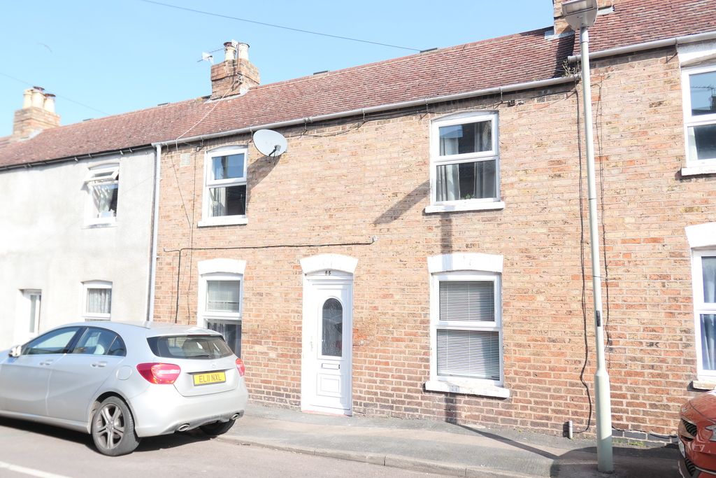 3 bed terraced house for sale in Alma Place, Gloucester GL1 Zoopla