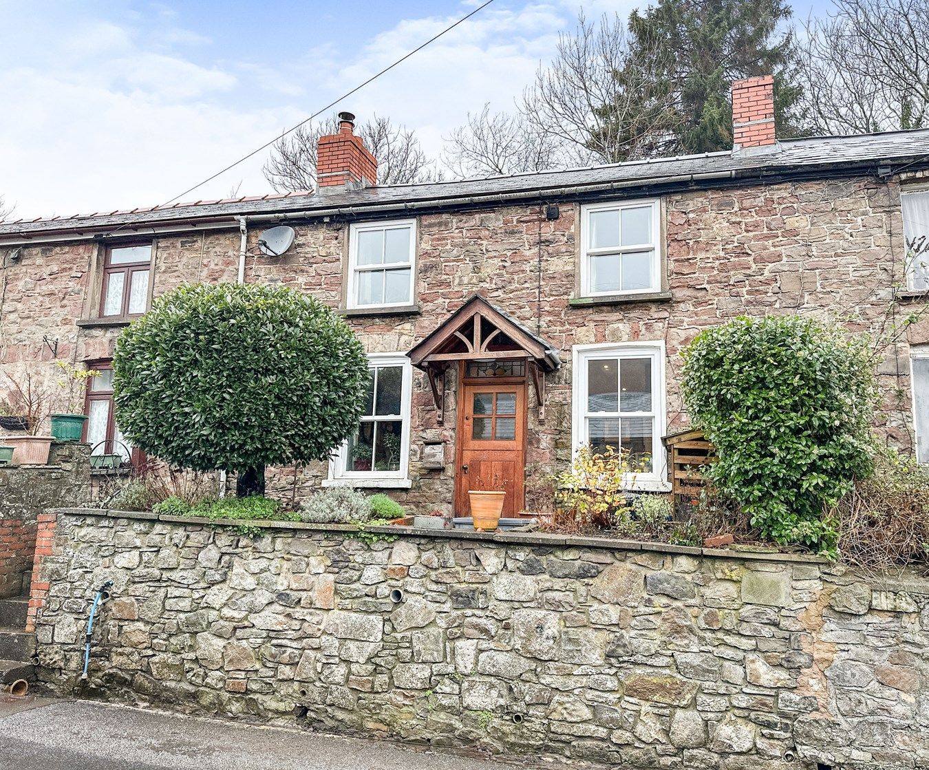 2 bed terraced house for sale in James Terrace, Clydach, Abergavenny