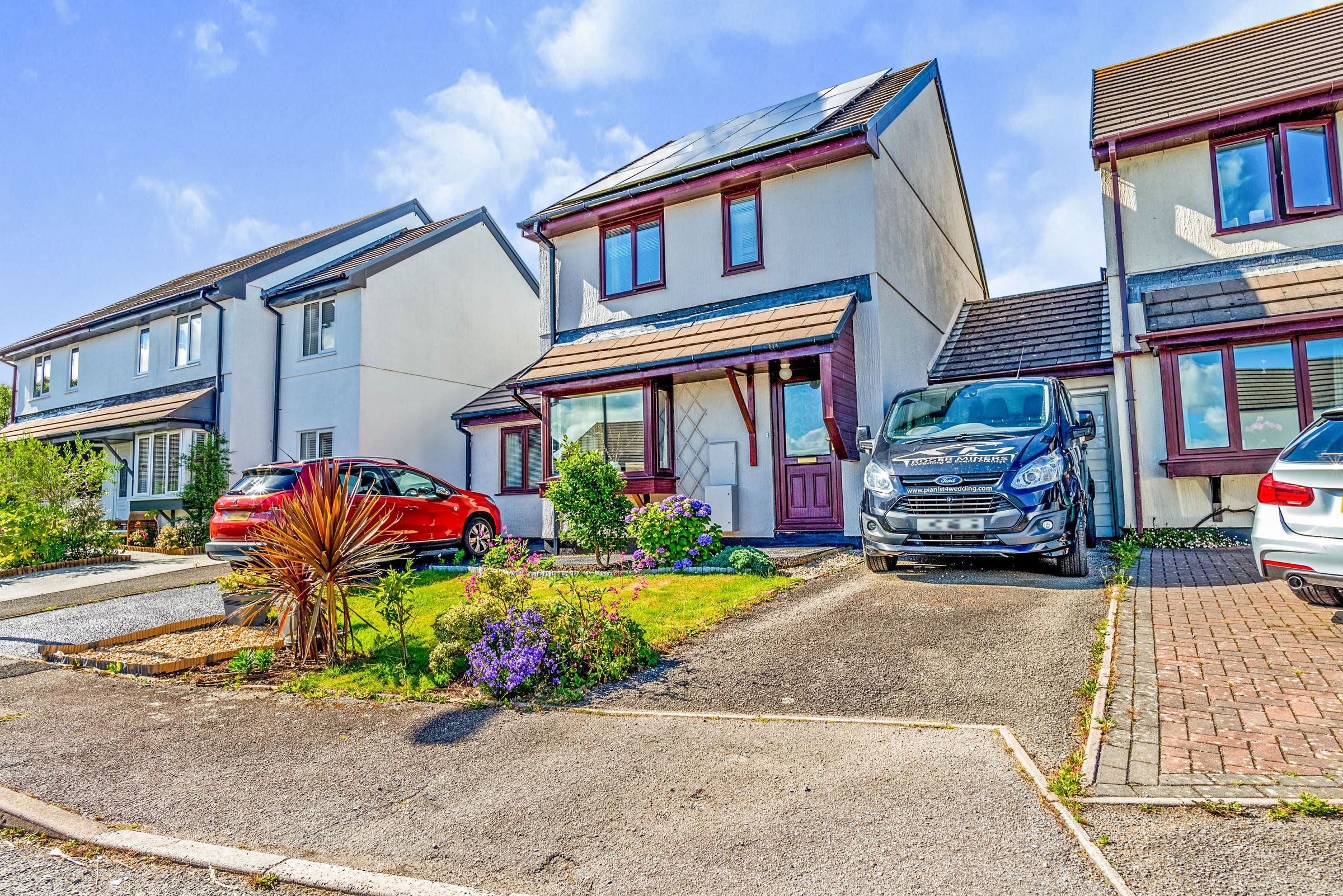 3 bed linkdetached house for sale in Parcandowr, Grampound Road, Truro TR2 Zoopla